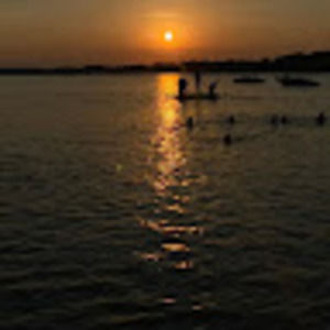 Meet your Posher, Nola